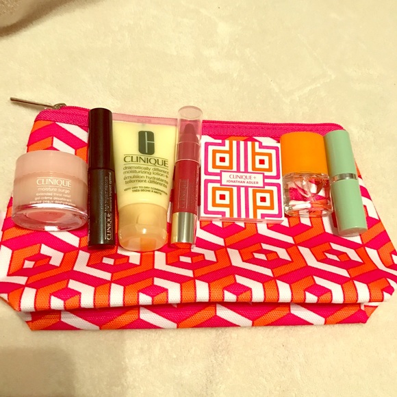 Clinique Other - Clinique cosmetic bundle with bag